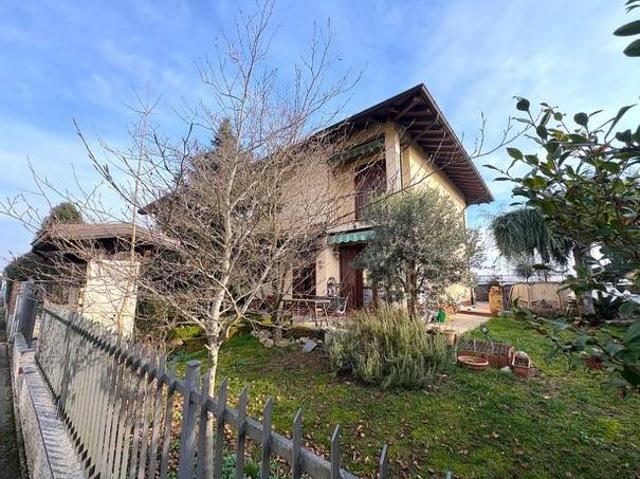 Villa in vendita a Borgo San Siro PV