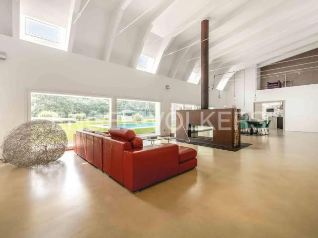 Villa in vendita a Borgo Ticino NO