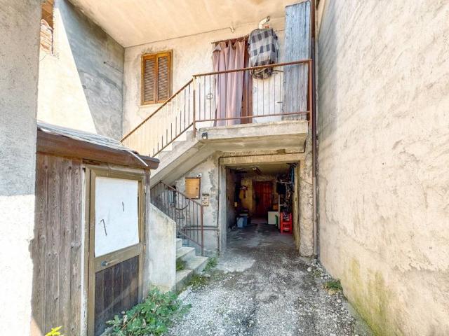 Villa in vendita a Borgo Ticino NO