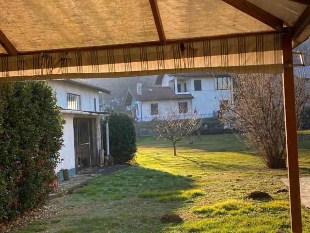 Villa in vendita a Borgo Ticino NO
