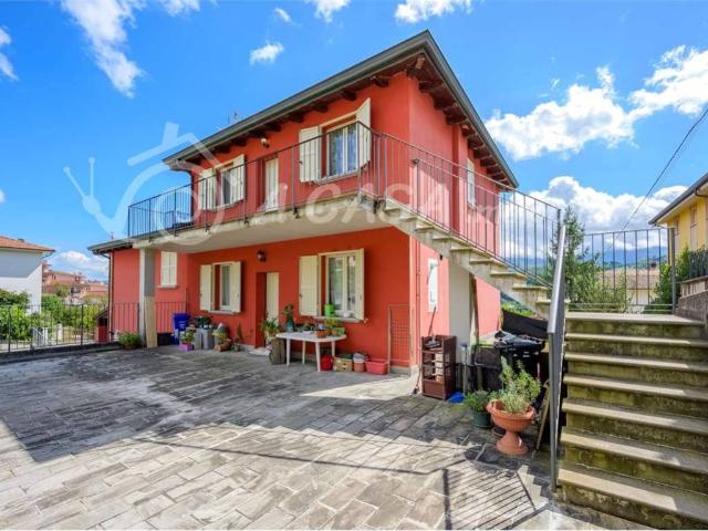 Villa in vendita a Borgo Val di Taro PR