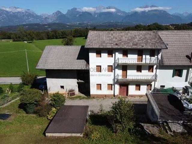 Villa in vendita a Borgo Valbelluna BL