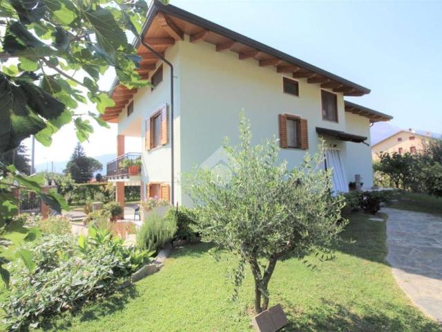 Villa in vendita a Borgofranco d'Ivrea TO