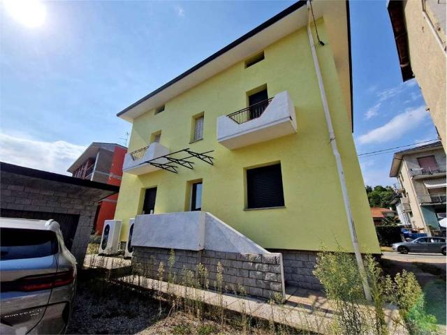 Villa in vendita a Borgomanero NO