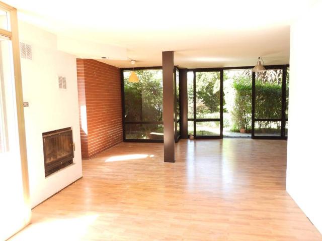 Villa in vendita a Borgomanero NO