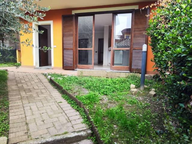Villa in vendita a Borgomanero NO