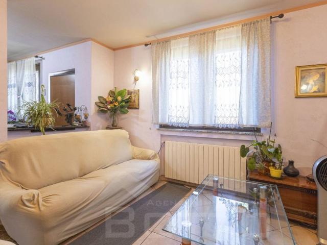 Villa in vendita a Borgomanero NO
