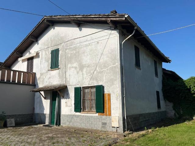 Villa in vendita a Borgonovo Val Tidone PC