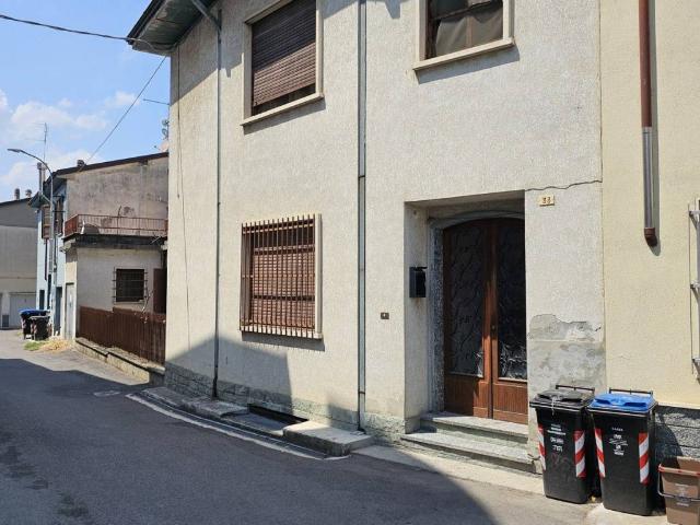 Villa in vendita a Borgonovo Val Tidone PC