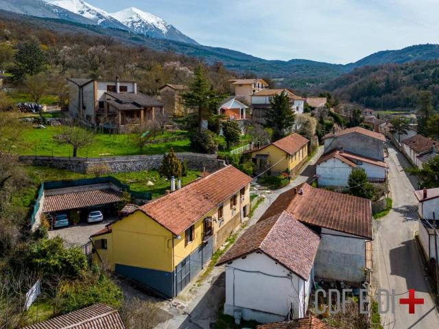 Villa in vendita a Borgorose RI