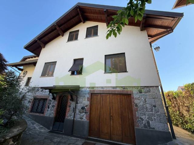 Villa in vendita a Borgosesia VC
