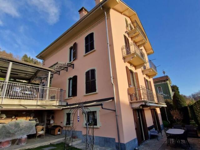 Villa in vendita a Borgosesia VC
