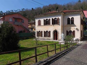 Villa in vendita a Borghetto di Vara SP