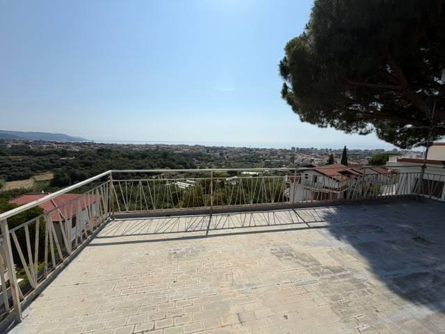 Villa in vendita a Borghetto Santo Spirito SV