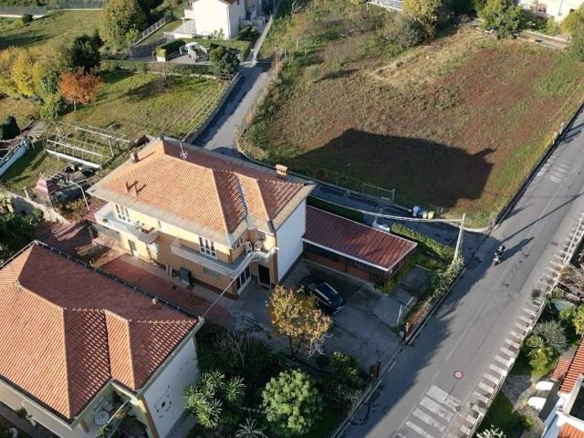 Villa in vendita a Borghetto Santo Spirito SV