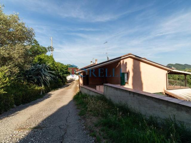 Villa in vendita a Borghi FC