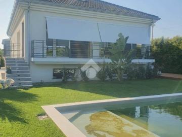 Villa in vendita a Borgia CZ