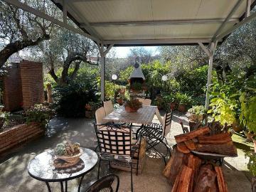 Villa in vendita a Borgia CZ