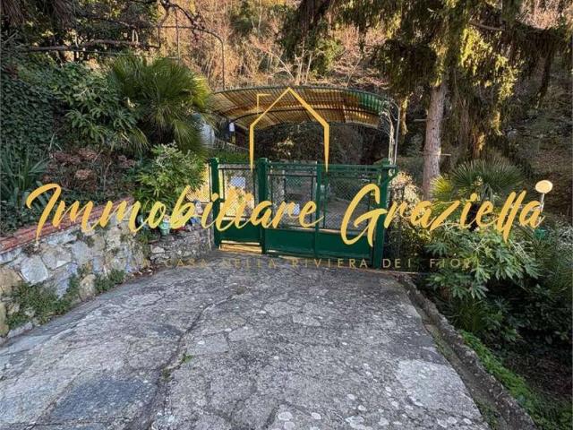 Villa in vendita a Bordighera IM