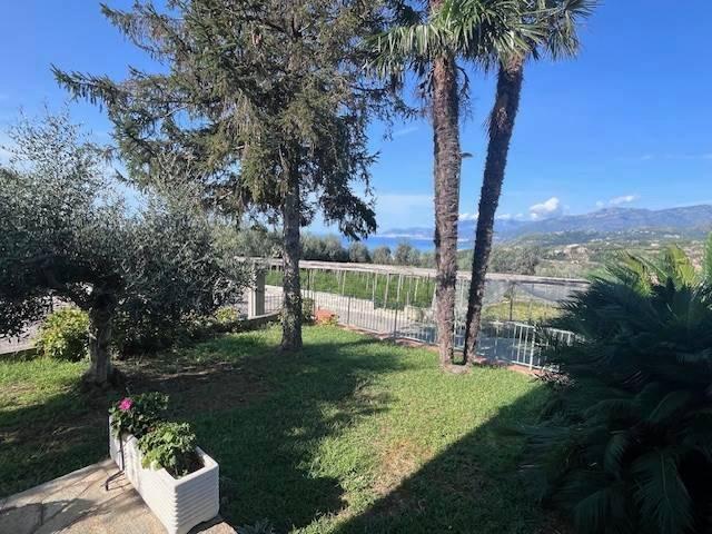 Villa in vendita a Bordighera IM