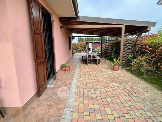Villa in vendita a Bornasco PV