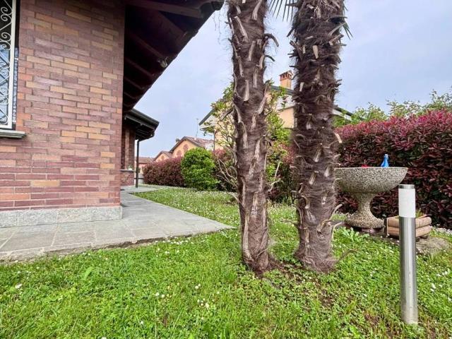 Villa in vendita a Bornasco PV