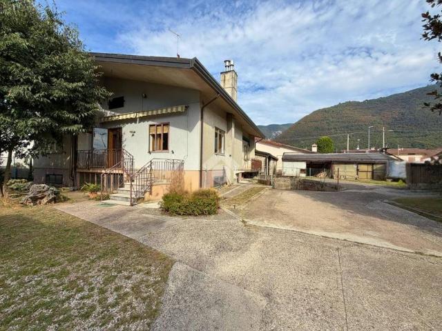 Villa in vendita a Borso del Grappa TV