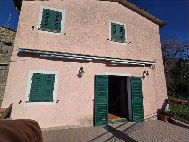 Villa in vendita a Borzonasca GE