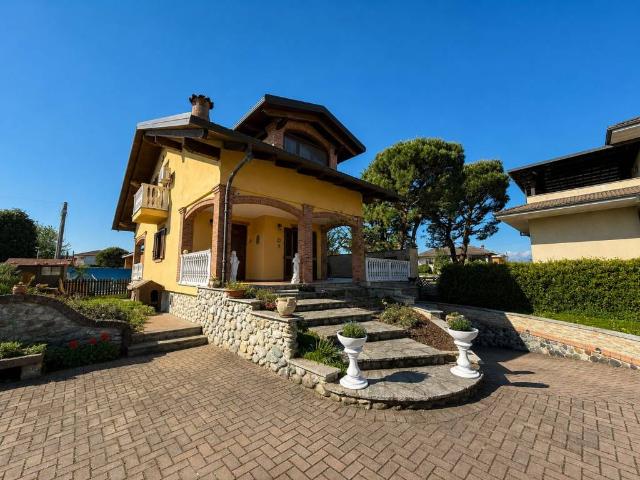 Villa in vendita a Bosconero TO