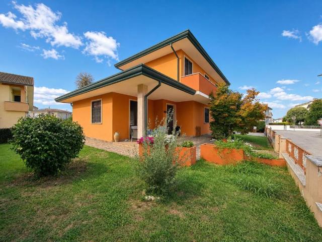 Villa in vendita a Bosaro RO