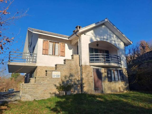 Villa in vendita a Bosia CN