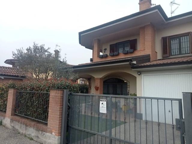 Villa in vendita a Battuda PV