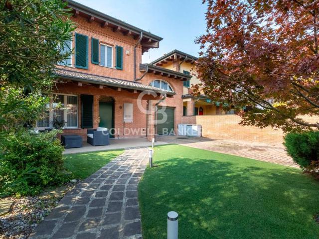 Villa in vendita a Battuda PV