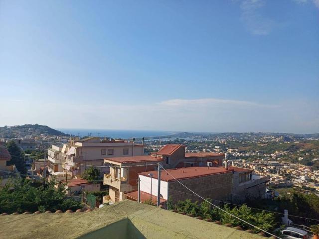 Villa in vendita a Bacoli NA