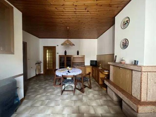 Villa in vendita a Badia Calavena VR