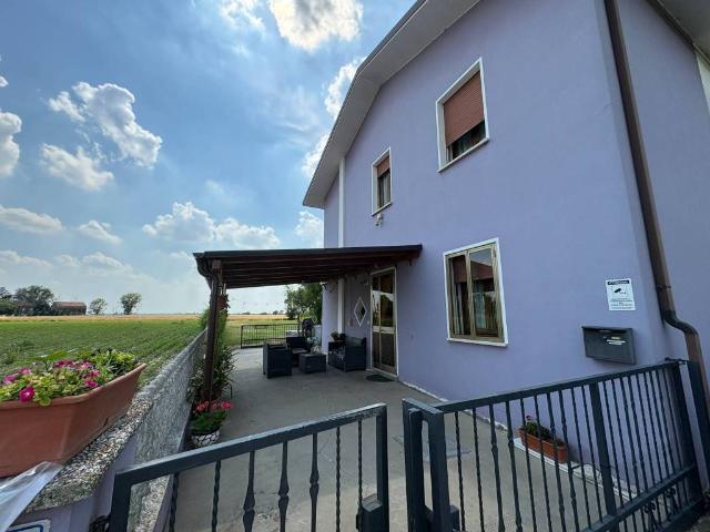 Villa in vendita a Bagnolo di Po RO
