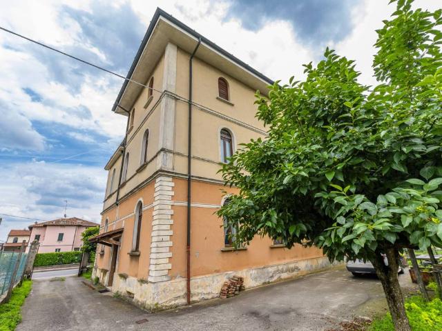 Villa in vendita a Bagnolo Mella BS