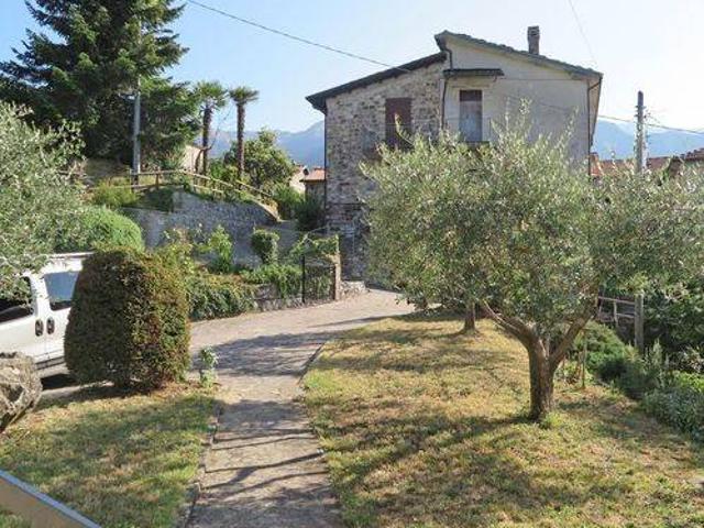 Villa in vendita a Bagnone MS