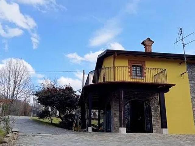 Villa in vendita a Bagnone MS