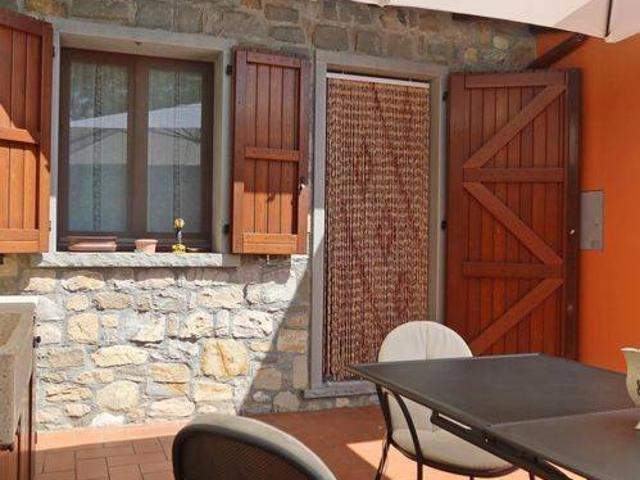 Villa in vendita a Bagnone MS