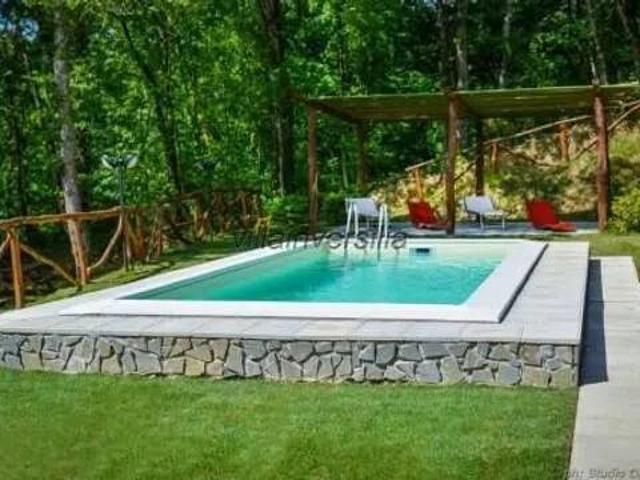Villa in vendita a Bagnone MS