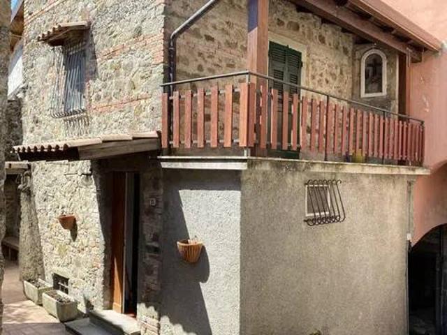 Villa in vendita a Bagnone MS