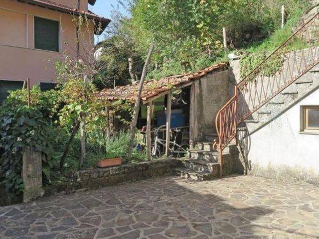 Villa in vendita a Bagnone MS