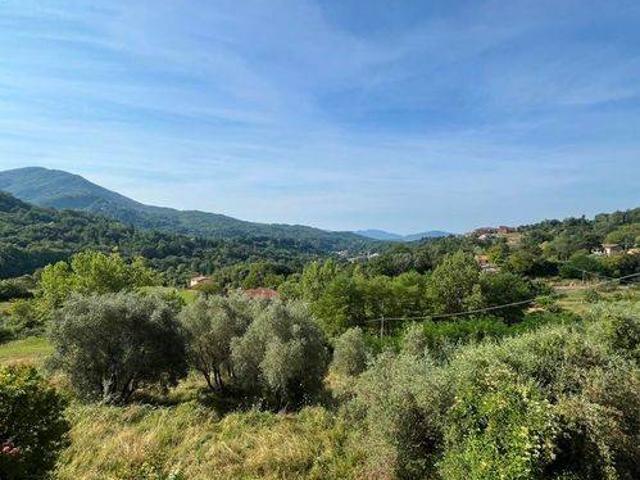 Villa in vendita a Bagnone MS