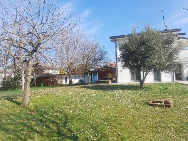 Villa in vendita a Bagnaria Arsa UD