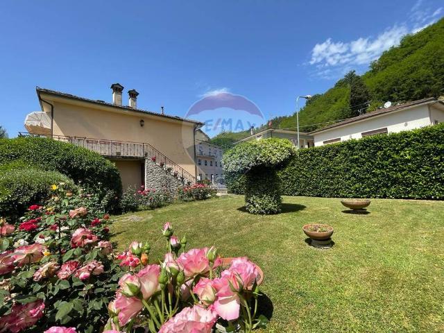 Villa in vendita a Bagni Di Lucca