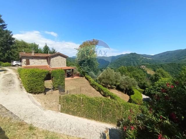Villa in vendita a Bagni di Lucca LU