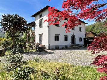 Villa in vendita a Bagni di Lucca LU