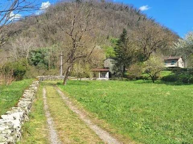 Villa in vendita a Bagni di Lucca LU