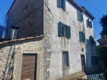 Villa in vendita a Bagni di Lucca LU